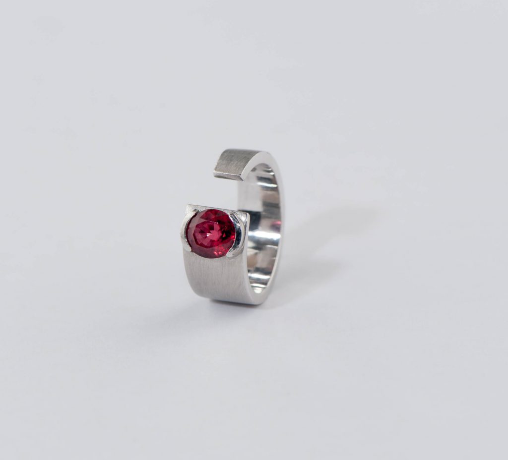 Spinel ring (Sold)