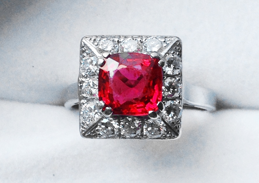 Spinel ring.