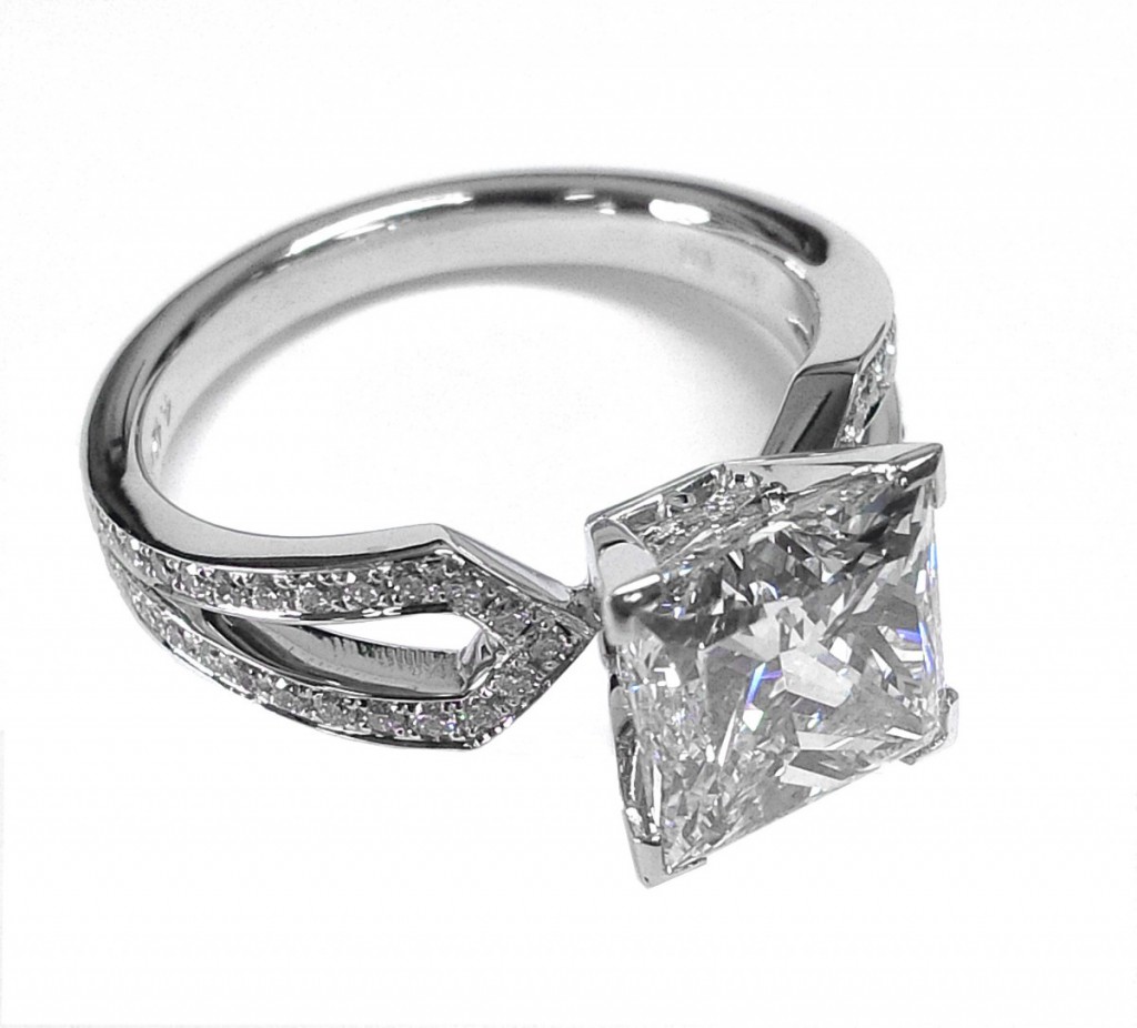 Diamond ring (Sold)