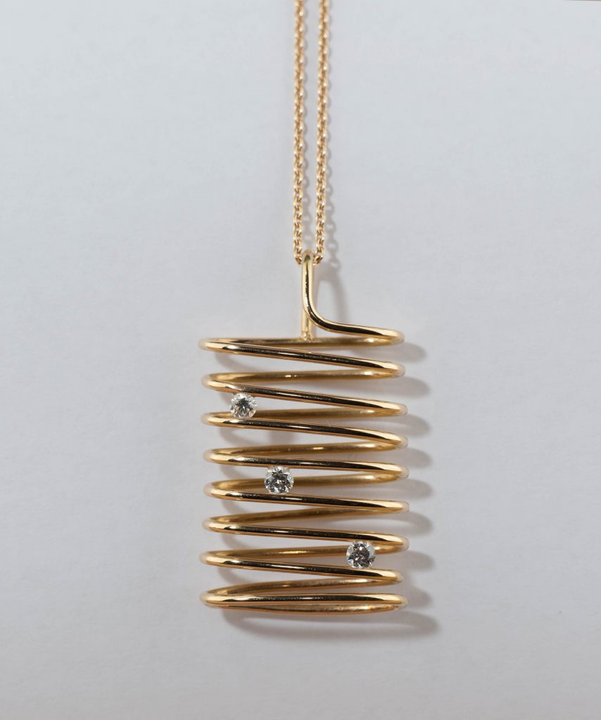 “Spiral spring” pendant and diamond