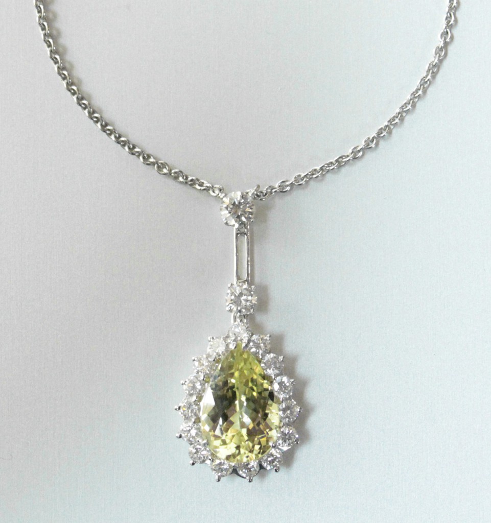 Chrysoberyl & diamond « demie parure » (Sold)