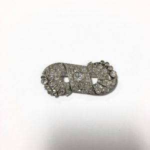 Diamond brooch. 