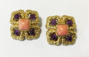 Broche et boucles d’oreilles améthyste et corail, Van Cleef & Arpels