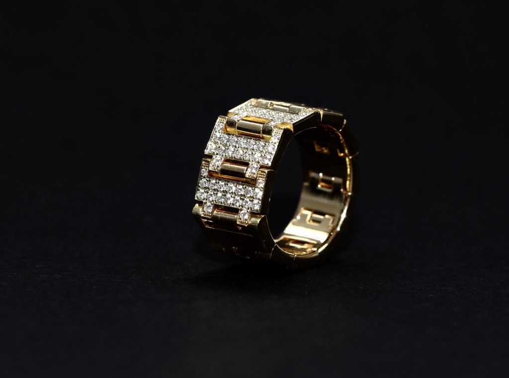Gold and diamond ring, Bvlgari (To sell)