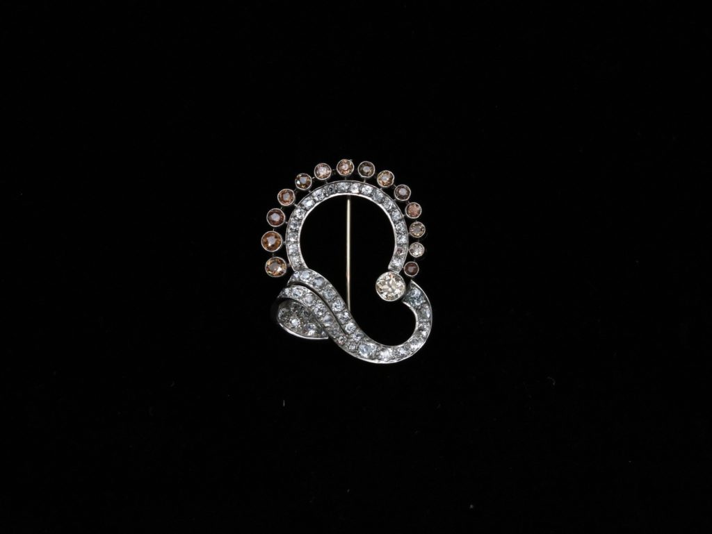 White gold and platinum colorless and colored diamonds brooch (To sell)