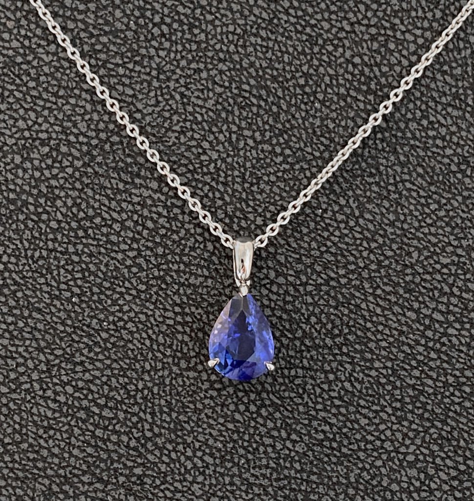 Sapphire pendant (Sold)