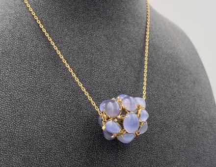 Pendentif or jaune diamant et calcédoine (Vendu)