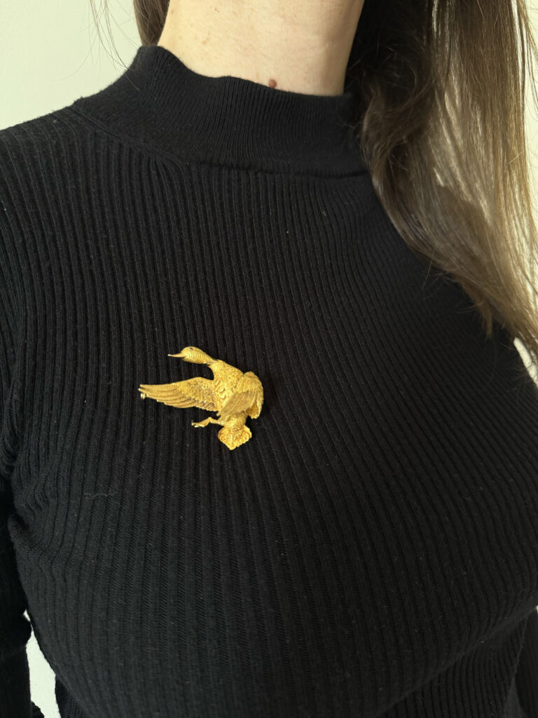 Flying duck brooch, gold diamond and sapphire, Hermès (Sold)
